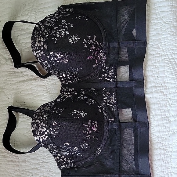 Victoria's Secret Black Embellished Bra Size 36C - Picture 15 of 16